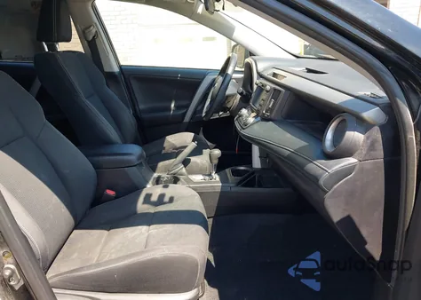 2018 Toyota Rav4 Xle из США, поврежденный, VIN 2T3RFREV6JW752622